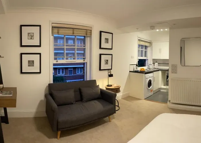 Studio Flat In The Heart Of St. Johns Wood