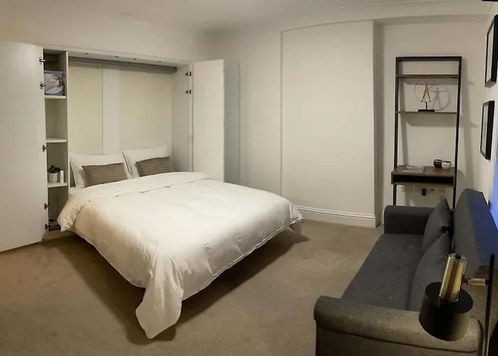 Studio Flat In The Heart Of St. Johns Wood